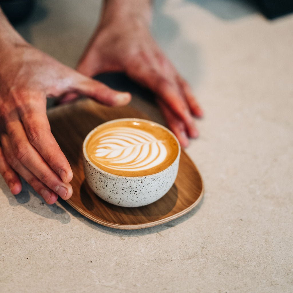 KUMO Cappuccino gelb | handgemachte Tasse