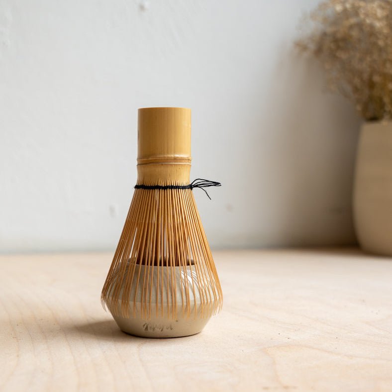 YOKO Matcha Besenständer beige